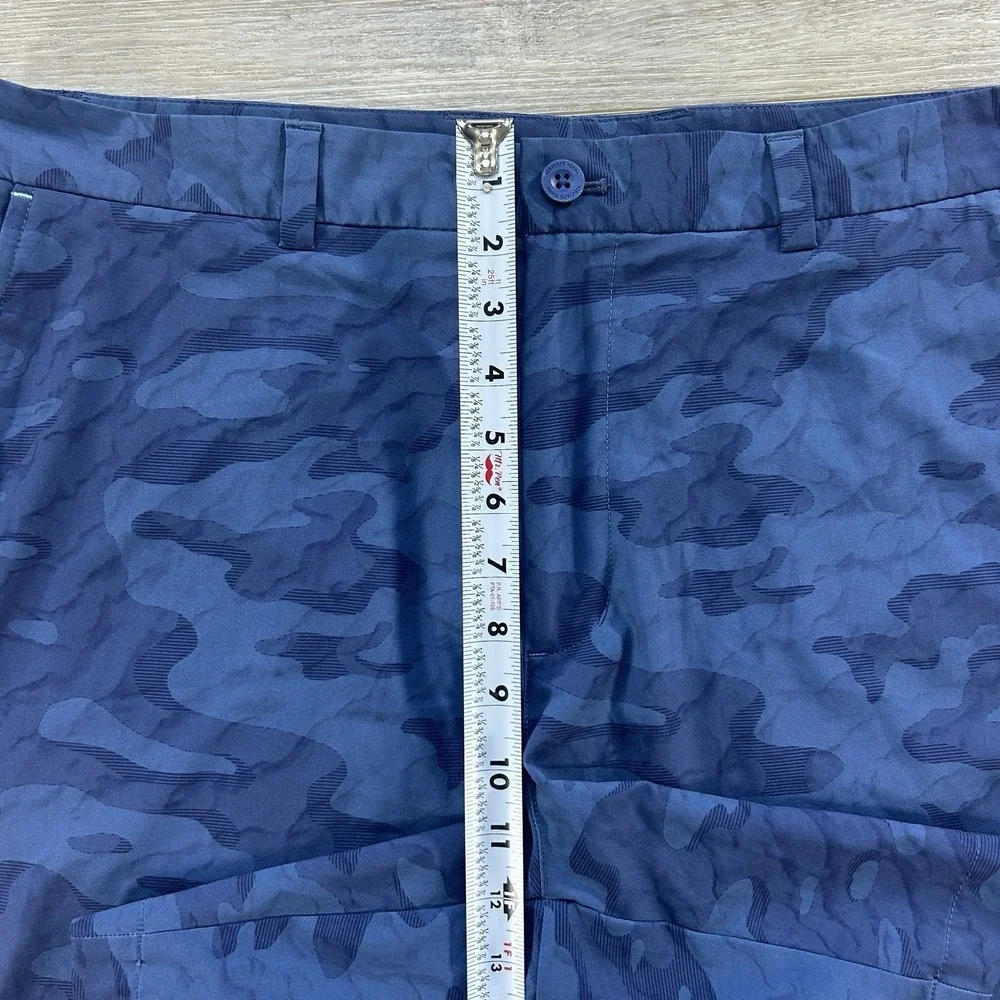 Vineyard Vines Size 35 Performance Breaker Blue Camo 7.5